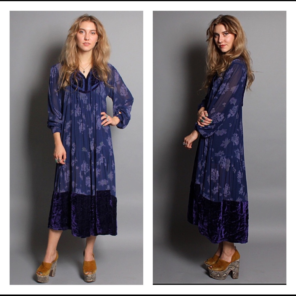 **SOLD ON ETSY***Vtg 70s Floral Indian Tent Dress